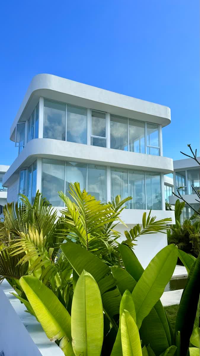 SESEH OCEAN BREEZE construction progress